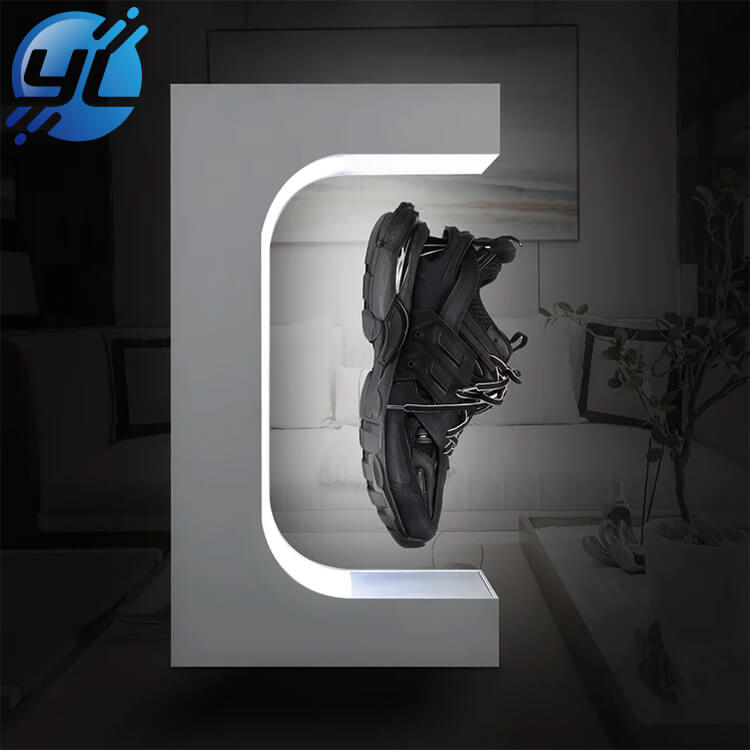 1. Ripustettava kenkäteline on valmistettu akryylistä, vahva ja kestävä 2. magneettikiinnityksellä 3. väriä vaihtavilla LED-valoilla 5. Ei vaadi asennusta 6. Helppo kuljettaa
