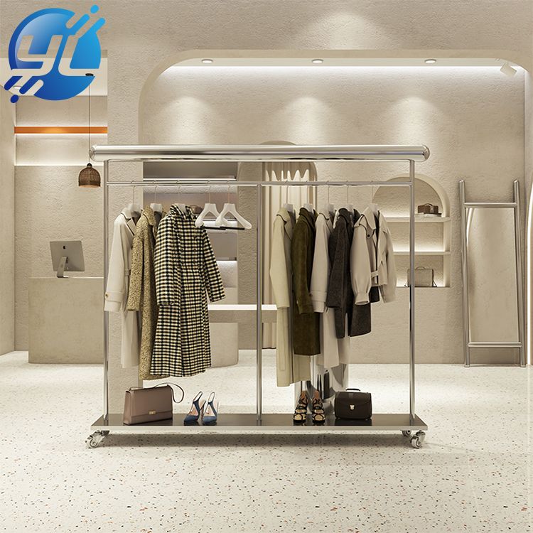 1. stainless steel ဖြင့်ပြုလုပ်ထားသော 2. Garment display rack- ခိုင်ခံ့သောဝန်ထမ်းစွမ်းရည်၊ ဝတ်ဆင်မှုနှင့် မျက်ရည်ယိုစိမ့်မှုဒဏ်၊ ခြစ်ရာများကိုခံနိုင်ရည်ရှိမှု 3. Stainless steel plate brushing process 4. 360 degree rotation of castors 5. ရွေ့ပြောင်းရလွယ်ကူသည်