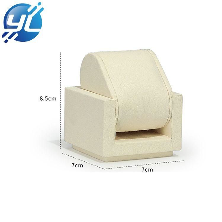 Watch display stand with removable base
Electroplated metal base
Microfibre fabric
Set can be freely combined
Dirty and easy to clean, anti-aging